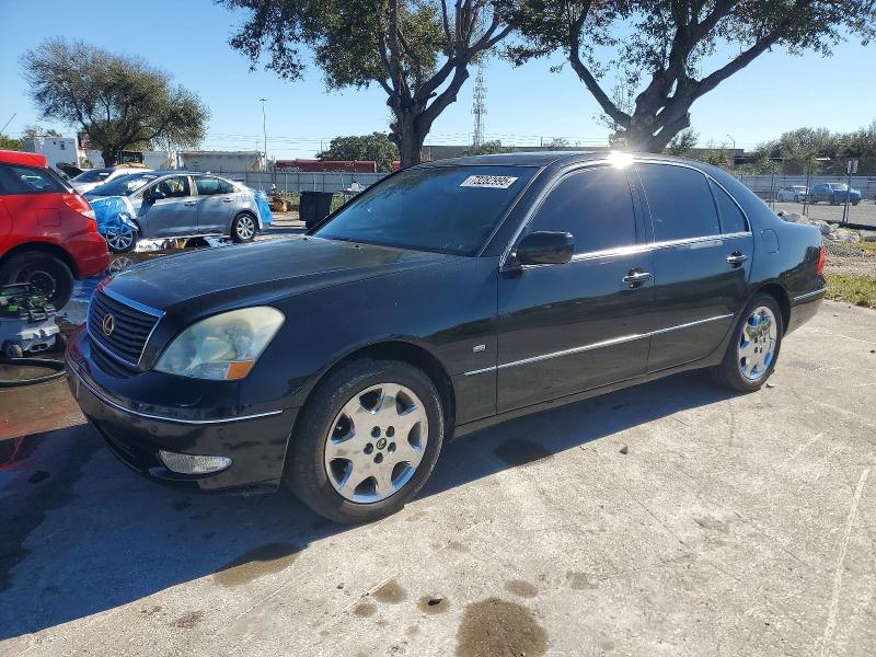LEXUS LS 430 2001 with VIN JTHBN30F510050439 - Photo from auction