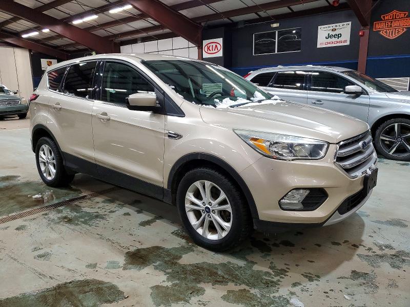 Photo 4 from auction – 2017 FORD ESCAPE with VIN 1FMCU9GD9HUC70357