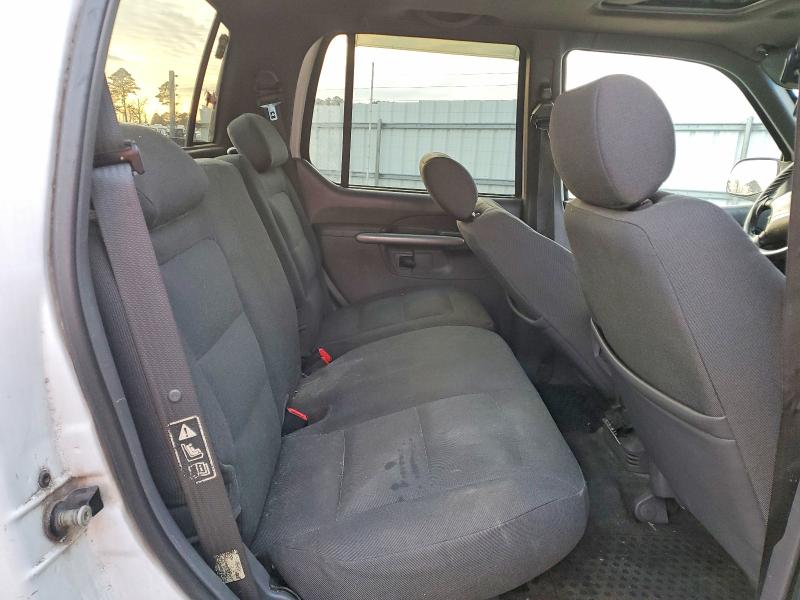 Photo 11 from auction – 2002 FORD EXPLORER S with VIN 1FMZU77E32UC51687