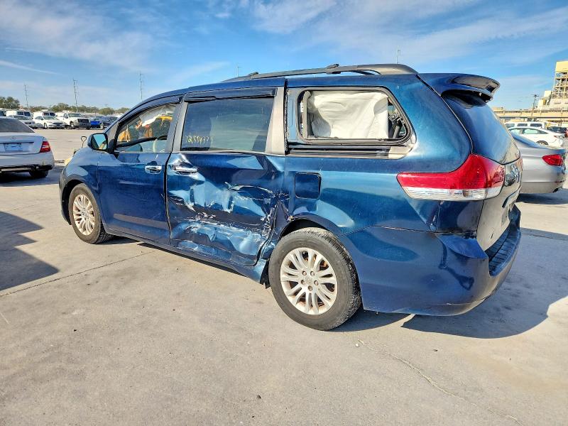 Photo 2 from auction – 2011 TOYOTA SIENNA with VIN 5TDYK3DC4BS169120