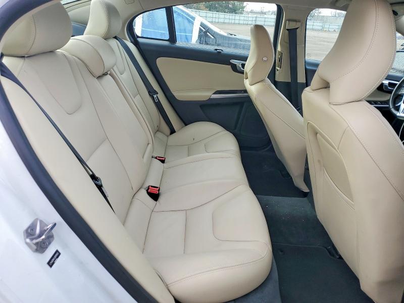Photo 10 from auction – 2018 VOLVO S60 PREMIE with VIN LYV402HK2JB178452