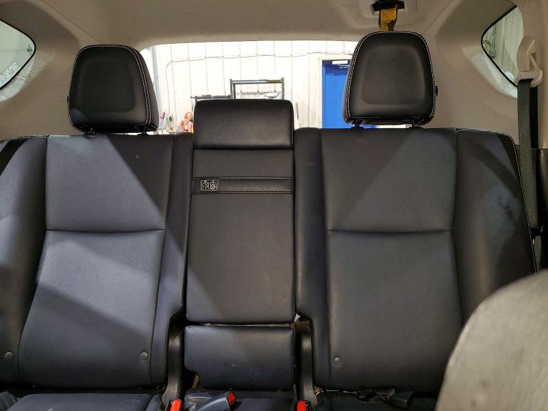 Photo 10 from auction – 2018 TOYOTA RAV4 HV LI with VIN JTMDJREVXJD189175