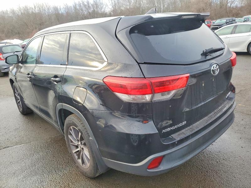 Photo 2 from auction – 2019 TOYOTA HIGHLANDER with VIN 5TDJZRFH3KS603150