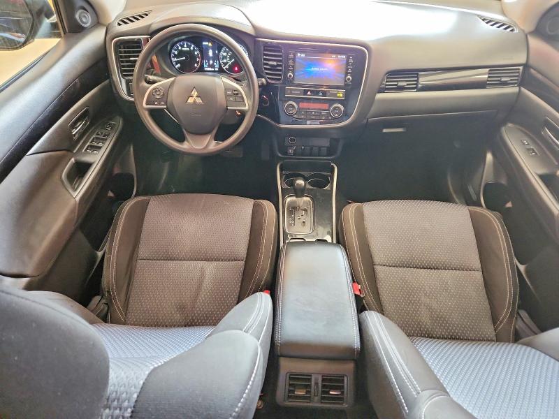 Photo 8 from auction – 2019 MITSUBISHI OUTLANDER with VIN JA4AZ3A32KZ048337