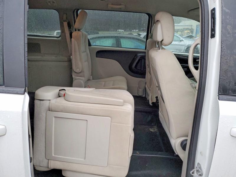 Фото 11 с аукциона – 2016 DODGE GRAND CARA с VIN 2C4RDGBG5GR320462