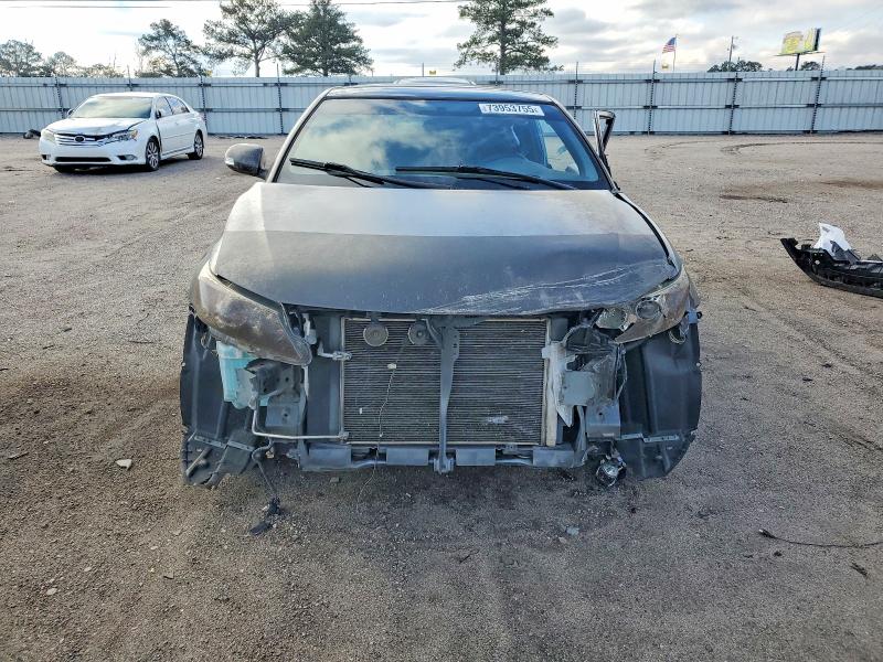 Photo 5 from auction – 2013 TOYOTA SCION TC with VIN JTKJF5C79D3051275