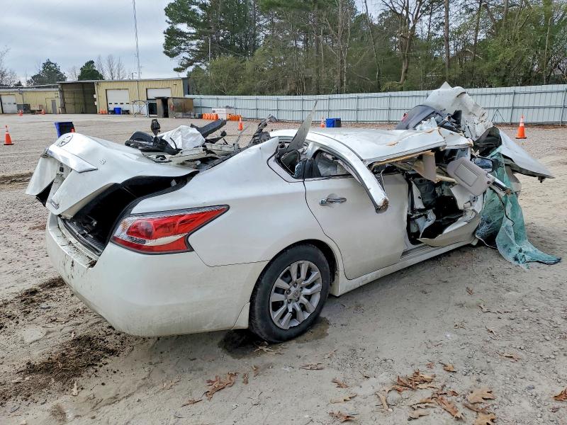 Photo 3 from auction – 2014 NISSAN ALTIMA 2.5 with VIN 1N4AL3APXEC423902