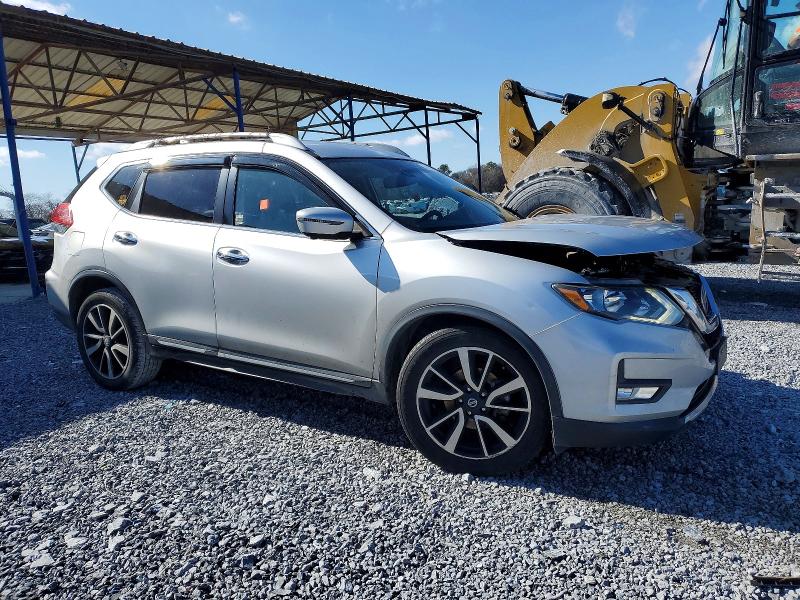 Photo 4 from auction – 2019 NISSAN ROGUE S with VIN 5N1AT2MT4KC763860