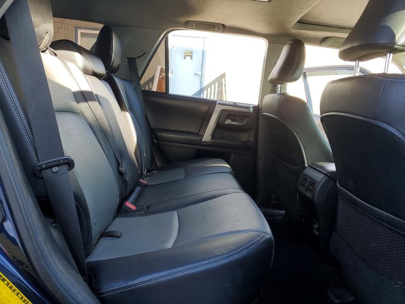 Photo 11 from auction – 2016 TOYOTA 4RUNNER SR with VIN JTEBU5JR8G5301213