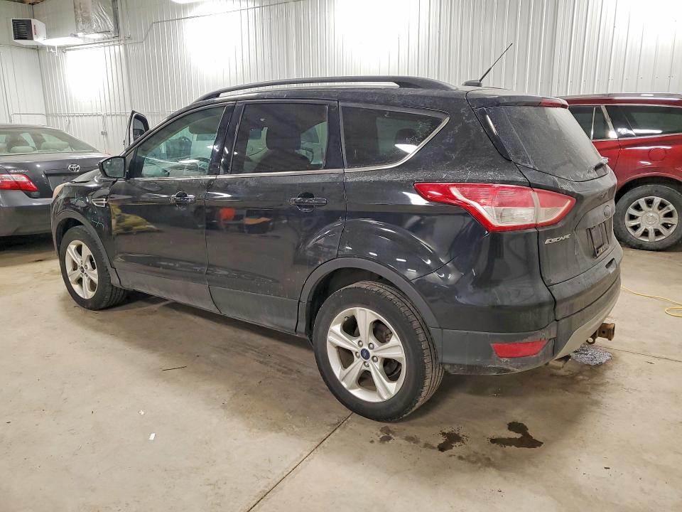 Photo 2 from auction – 2015 FORD ESCAPE SE with VIN 1FMCU9G98FUB62577