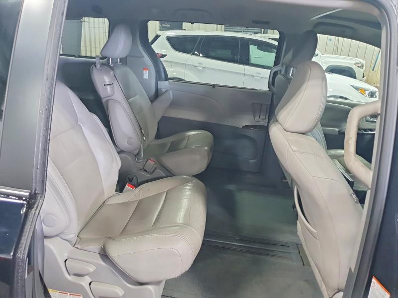 Photo 11 from auction – 2015 TOYOTA SIENNA with VIN 5TDYK3DC2FS594566