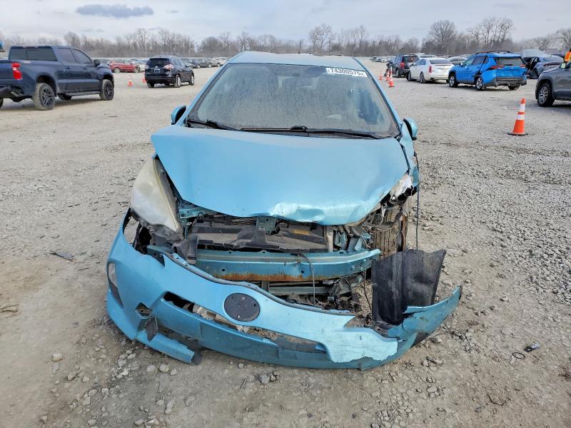 Photo 5 from auction – 2013 TOYOTA PRIUS C with VIN JTDKDTB37D1049783