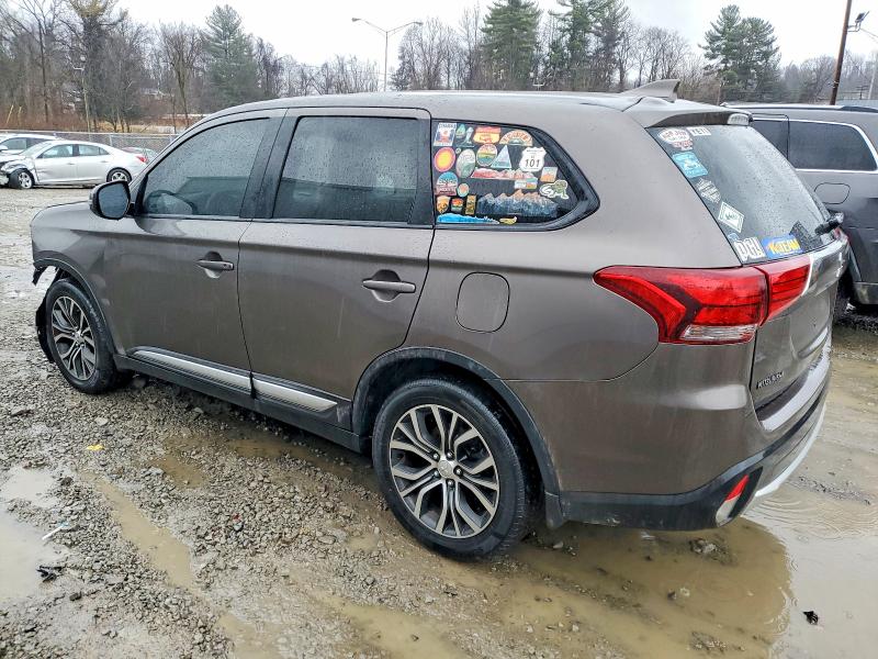 Photo 2 from auction – 2018 MITSUBISHI OUTLANDER with VIN JA4AZ3A3XJZ035818