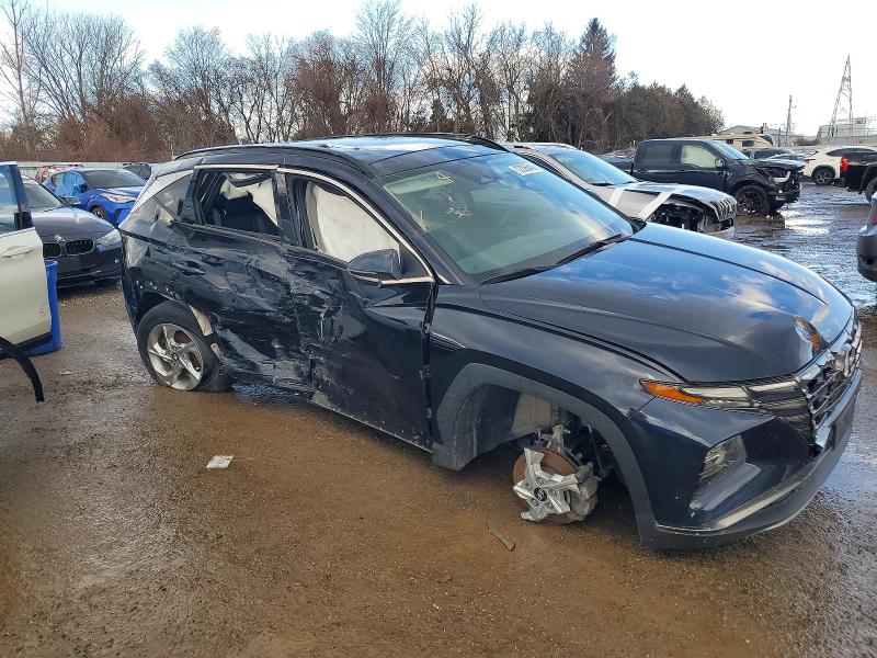Photo 4 from auction – 2022 HYUNDAI TUCSON with VIN KM8JCCAE0NU126068
