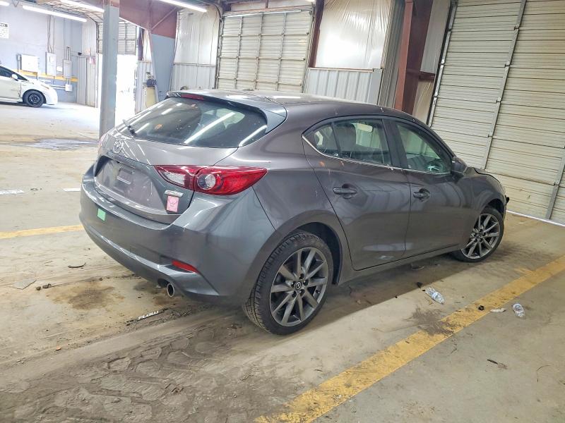 Photo 3 from auction – 2018 MAZDA 3 TOURING with VIN 3MZBN1L3XJM213362
