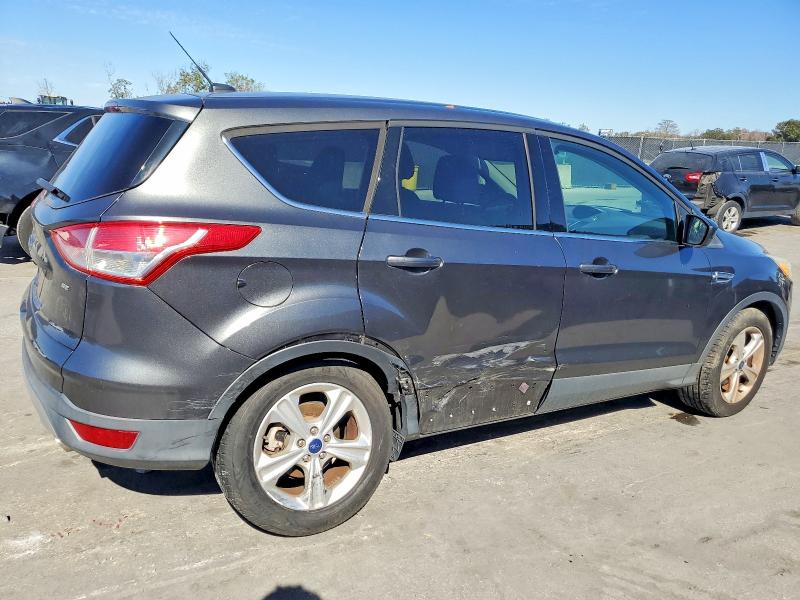 Photo 3 from auction – 2016 FORD ESCAPE with VIN 1FMCU0G75GUA95173