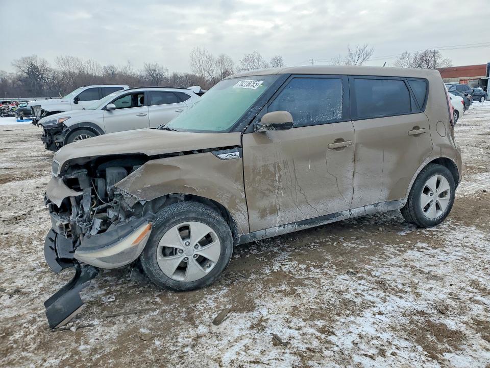 KIA SOUL 2016 with VIN KNDJN2A28G7294668 - Photo from auction