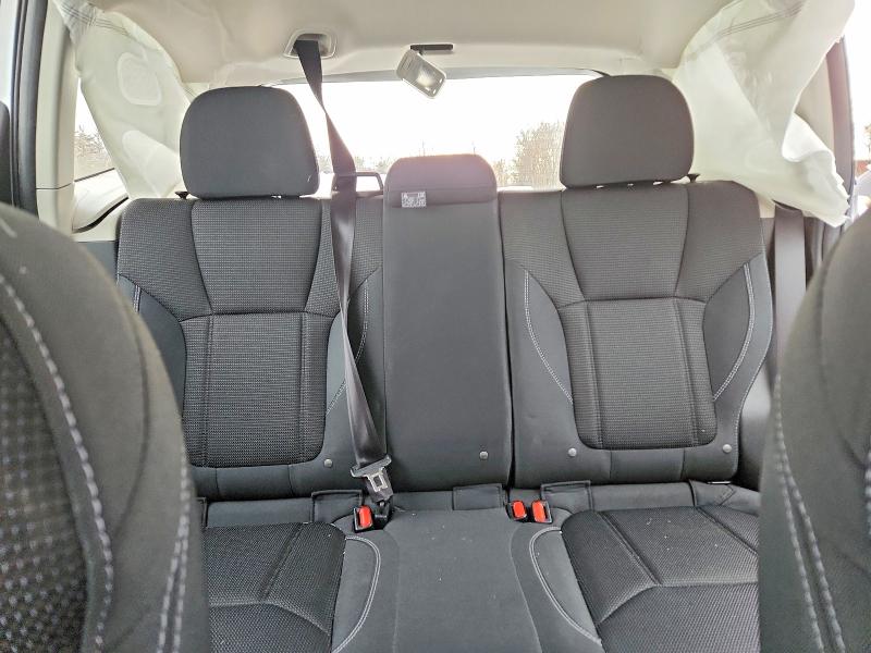 Photo 10 from auction – 2019 SUBARU FORESTER with VIN JF2SKACC4KH452215