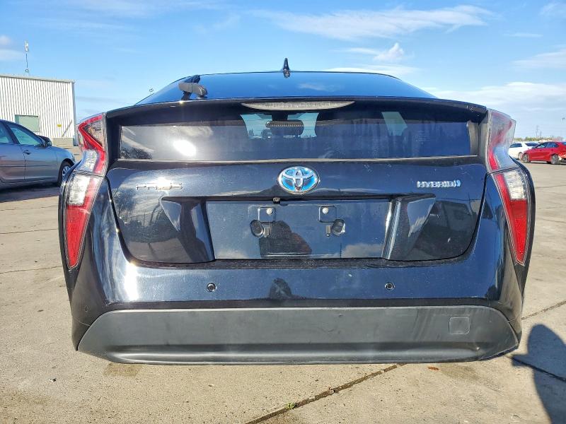 Photo 6 from auction – 2018 TOYOTA PRIUS with VIN JTDKBRFUXJ3073118