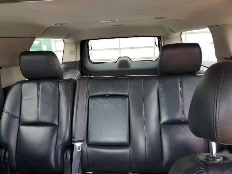 Photo 10 from auction – 2011 CHEVROLET SUBURBAN K with VIN 1GNSKJE37BR294112