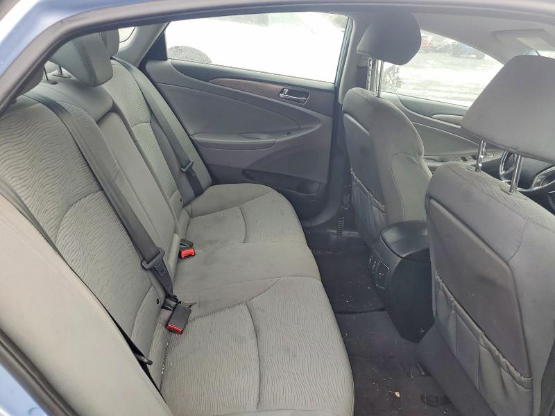 Photo 10 from auction – 2011 HYUNDAI SONATA with VIN KMHEC4A47BA000365