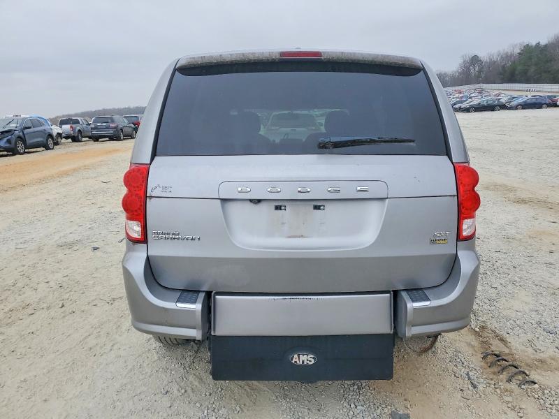 Photo 6 from auction – 2017 DODGE GRAND CARA with VIN 2C4RDGCG7HR624358