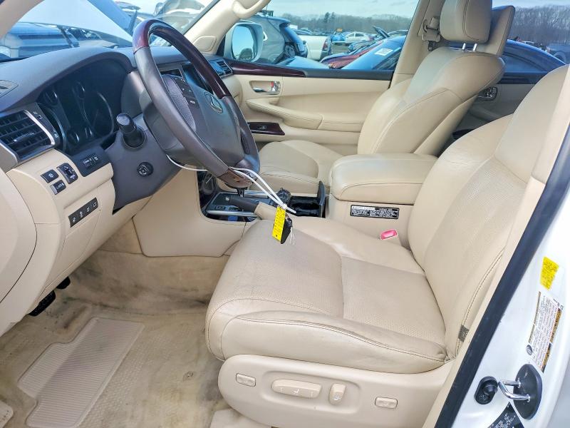 Photo 7 from auction – 2014 LEXUS LX 570 with VIN JTJHY7AXXE4154874