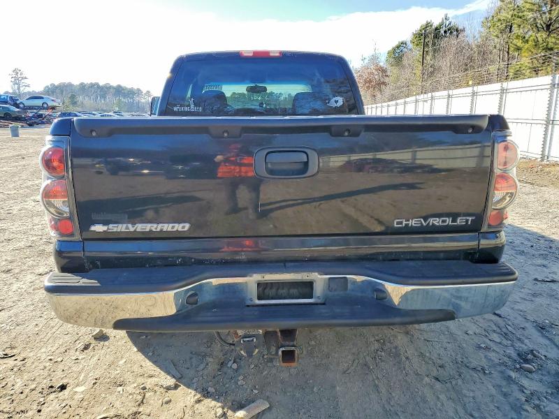 Photo 6 from auction – 2003 CHEVROLET SILVERADO with VIN 2GCEK19V531394172