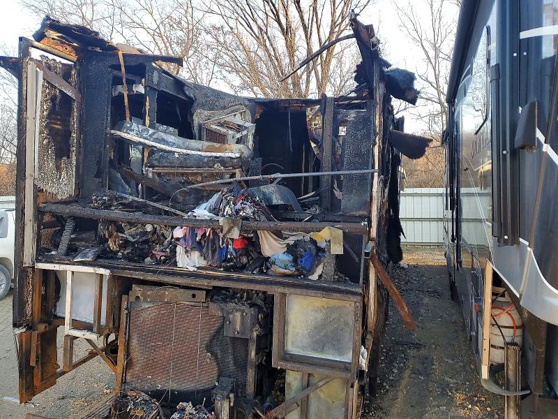 Photo 9 from auction – 2004 FREIGLINER CHASSIS with VIN 4UZAAHAK34CM70121