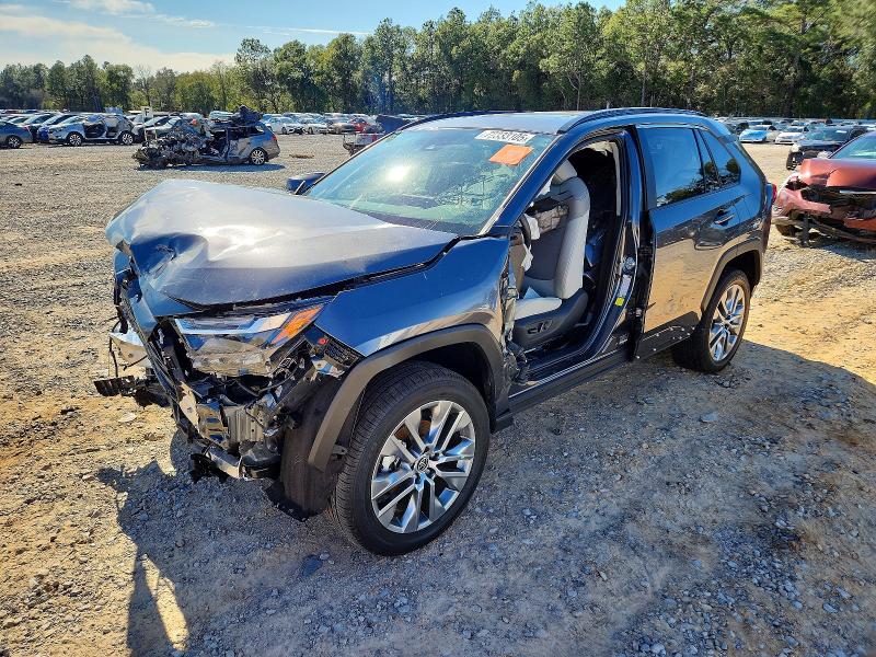TOYOTA RAV4 2022 with VIN 2T3C1RFV8NC209573 - Photo from auction