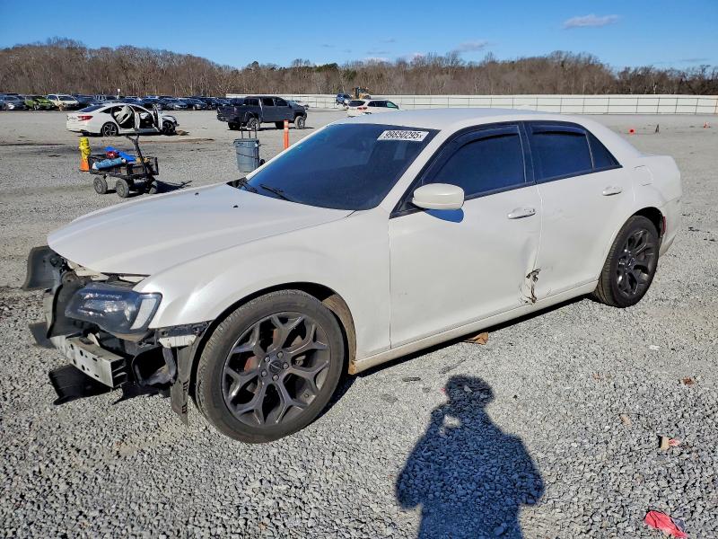 CHRYSLER 300 2015 with VIN 2C3CCABG2FH820335 - Photo from auction