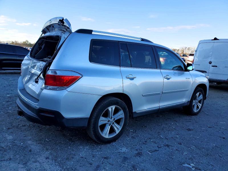 Photo 3 from auction – 2012 TOYOTA HIGHLANDER with VIN 5TDDK3EH1CS154861