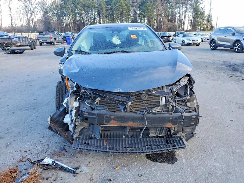 Photo 5 from auction – 2017 TOYOTA COROLLA with VIN 5YFBURHE3HP581741