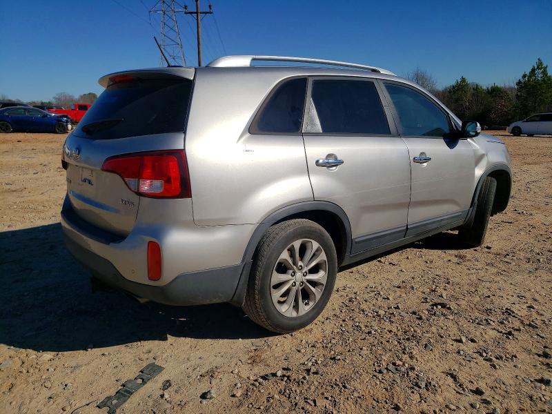 Photo 3 from auction – 2015 KIA SORENTO with VIN 5XYKU4A7XFG633477