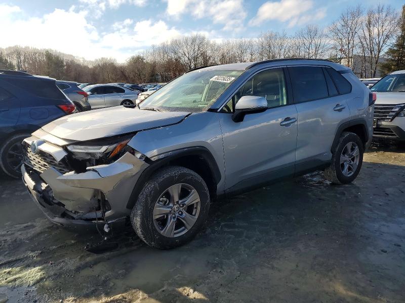 Photo 1 from auction – 2024 TOYOTA RAV4 XLE with VIN JTMRWRFV3RD274683