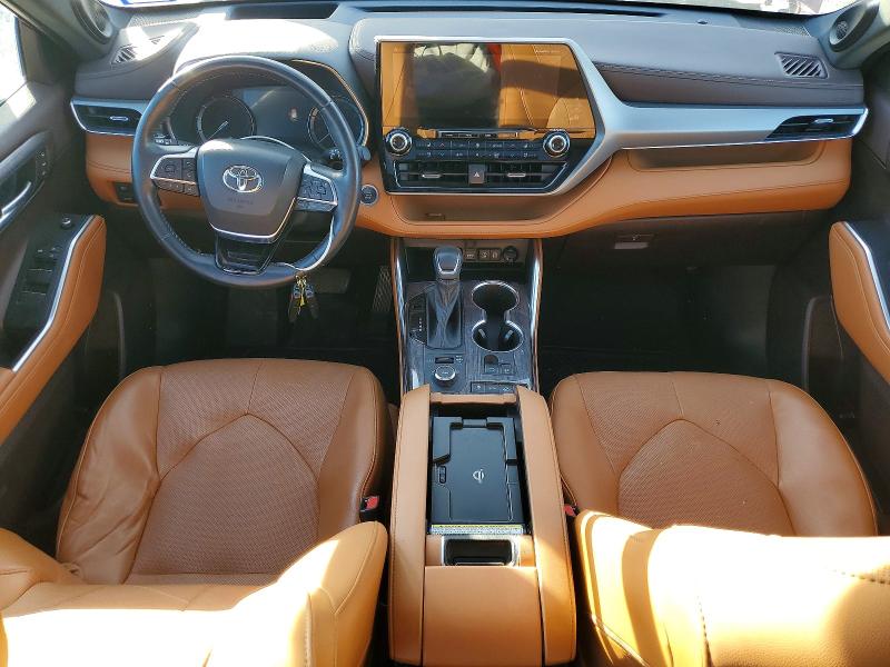 Photo 8 from auction – 2021 TOYOTA HIGHLANDER with VIN 5TDFZRBH7MS136037
