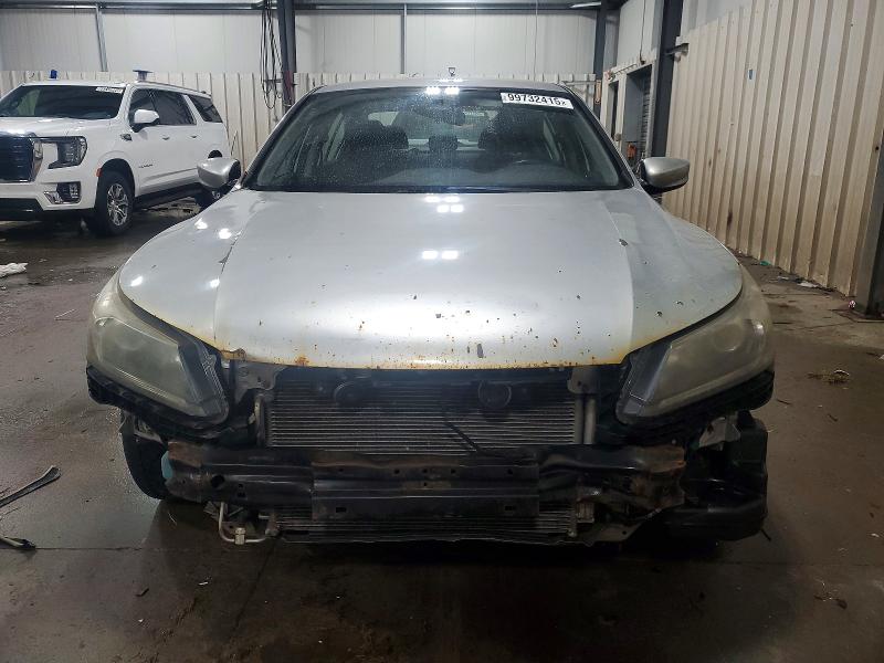Photo 5 from auction – 2015 HONDA ACCORD with VIN 1HGCR2F36FA203205