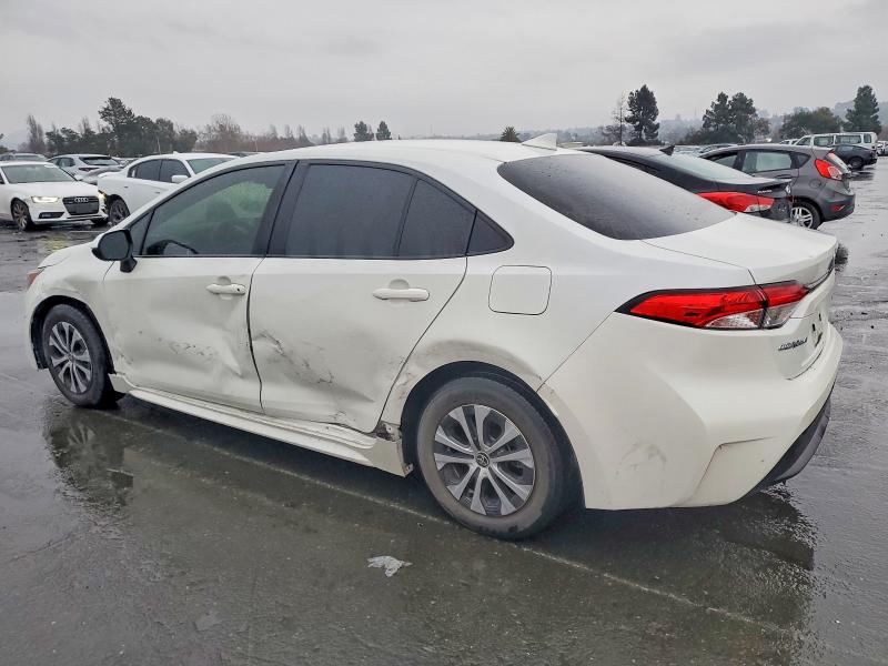 Photo 2 from auction – 2021 TOYOTA COROLLA with VIN JTDEAMDE3MJ015401