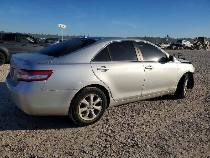 Photo 3 from auction – 2011 TOYOTA CAMRY with VIN 4T4BF3EK2BR208803