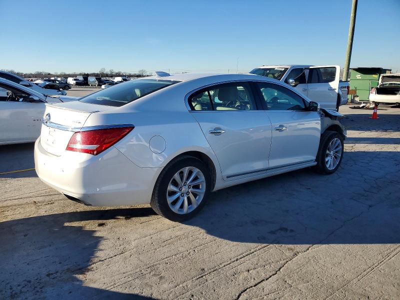 Photo 3 from auction – 2016 BUICK LACROSSE with VIN 1G4GB5G38GF201685