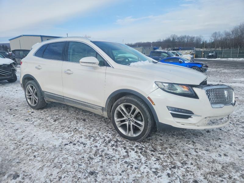 Photo 4 from auction – 2019 LINCOLN MKC RESERV with VIN 5LMCJ3D93KUL06344
