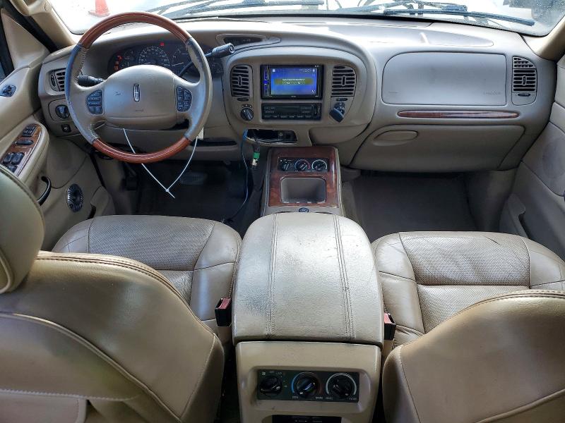 Photo 8 from auction – 2002 LINCOLN NAVIGATOR with VIN 5LMFU28R62LJ12602