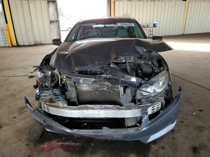 Photo 5 from auction – 2018 HONDA CIVIC with VIN 19XFC2F72JE033012