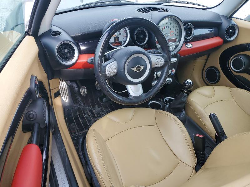 Photo 8 from auction – 2009 MINI COOPER S with VIN WMWMF73589TX40243