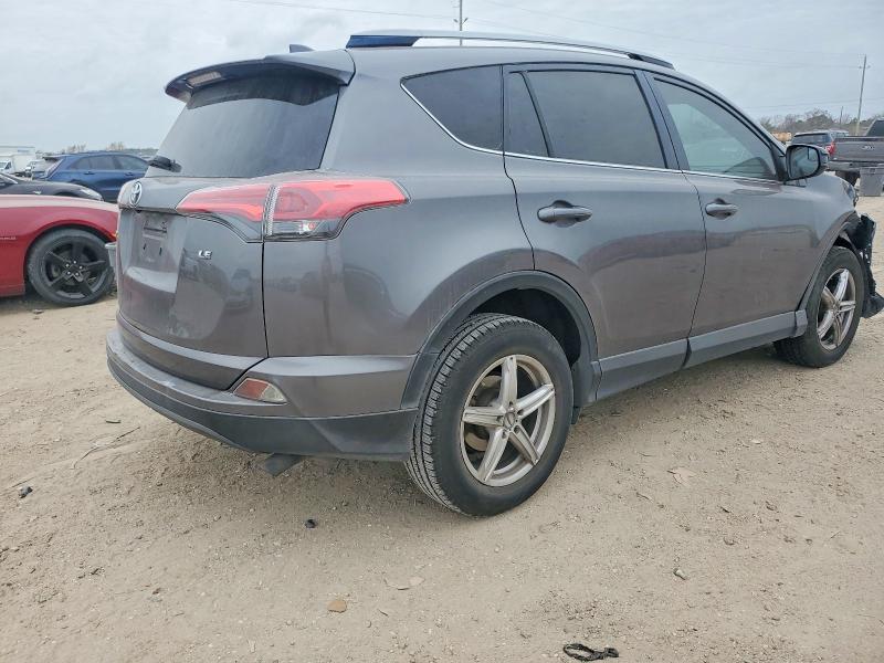 Photo 3 from auction – 2017 TOYOTA RAV4 with VIN JTMZFREV9HJ703407