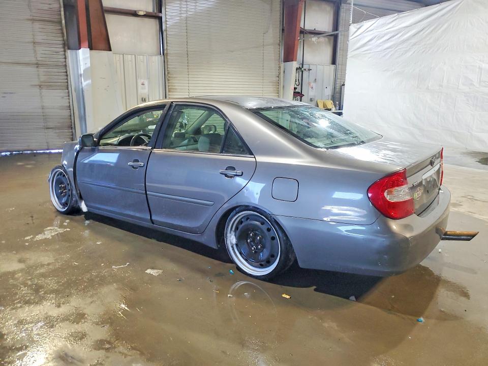 Photo 2 from auction – 2002 TOYOTA CAMRY LE with VIN 4T1BE32K52U575079
