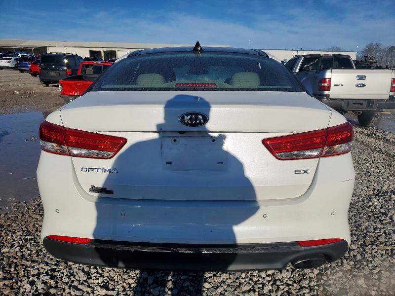 Photo 6 from auction – 2016 KIA OPTIMA EX with VIN 5XXGU4L39GG058228
