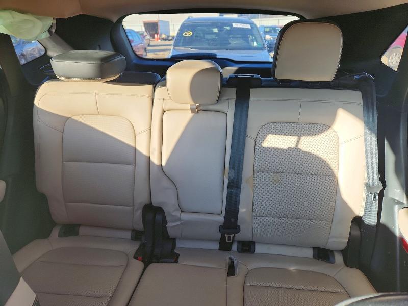 Photo 10 from auction – 2020 FORD ESCAPE SEL with VIN 1FMCU9H68LUB00547