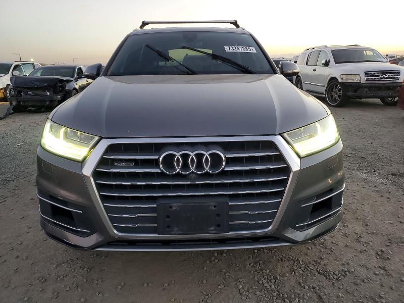 Photo 5 from auction – 2017 AUDI Q7 with VIN WA1LAAF7XHD017066