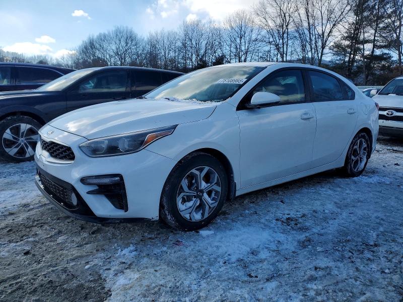 KIA FORTE FE 2019 with VIN 3KPF24AD5KE131853 - Photo from auction